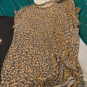 Xl cheetah tshirt